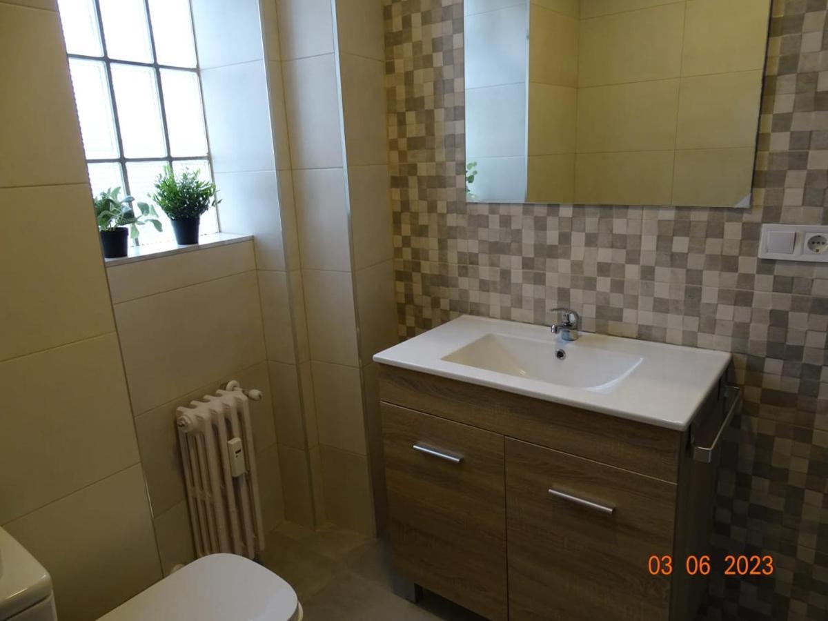 Apartamento Cuentame Burgos Apartment Exterior photo
